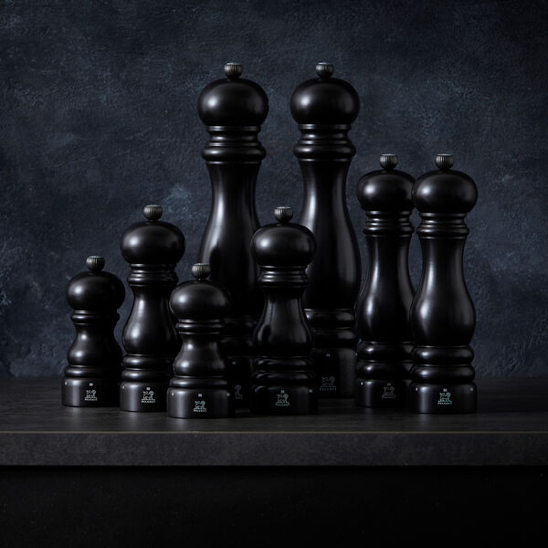 Paris uS pepperkvern 18 cm, sort satin, Peugeot