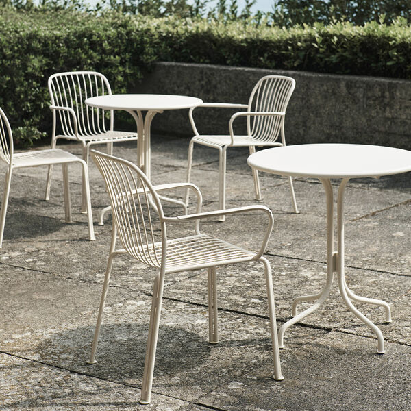 Thorvald SC96 Outdoor Caf&eacute; Table Round, ivory, &Tradition