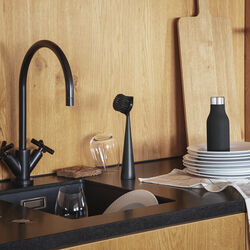 Squeeze s&aring;pedispenser, black, Eva Solo