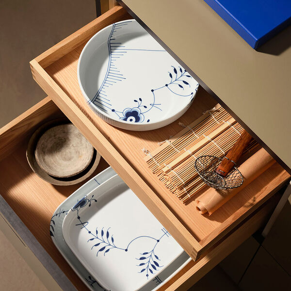 Bl&aring; Mega Riflet ildfast fat 27 cm, Royal Copenhagen