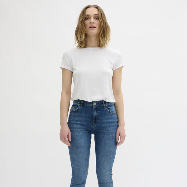 16 THE MODAL TEE, bright white, My Essential Wardrobe