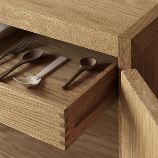 BM0057 Cabinet, oiled oak, Carl Hansen & S&oslash;n