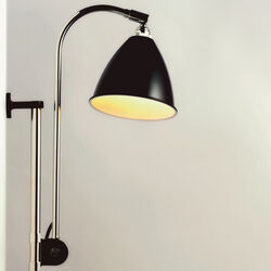 Bestlite BL5 vegglampe, sort/krom, GUBI